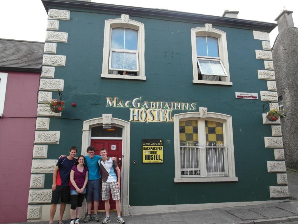 Macgabhainns Backpackers Hostel Килкенни Экстерьер фото