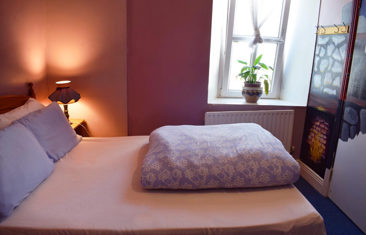 Macgabhainns Backpackers Hostel Килкенни Экстерьер фото
